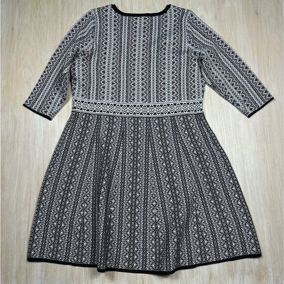 Nina Leonard Black & White Geometric Knit Fit & Flare Sweater Dress Plus 1X - Picture 12 of 16